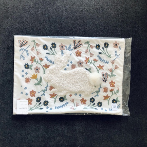 Pottery Barn Bunny Embroidered Lumbar Pillow Cover - Picture 7 of 12